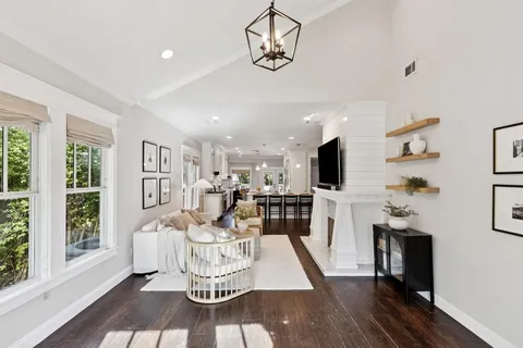 $999,000 | 5349 Goodwin Avenue, Dallas, TX 75206