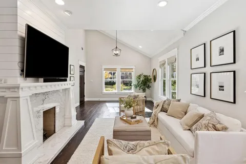 $999,000 | 5349 Goodwin Avenue, Dallas, TX 75206