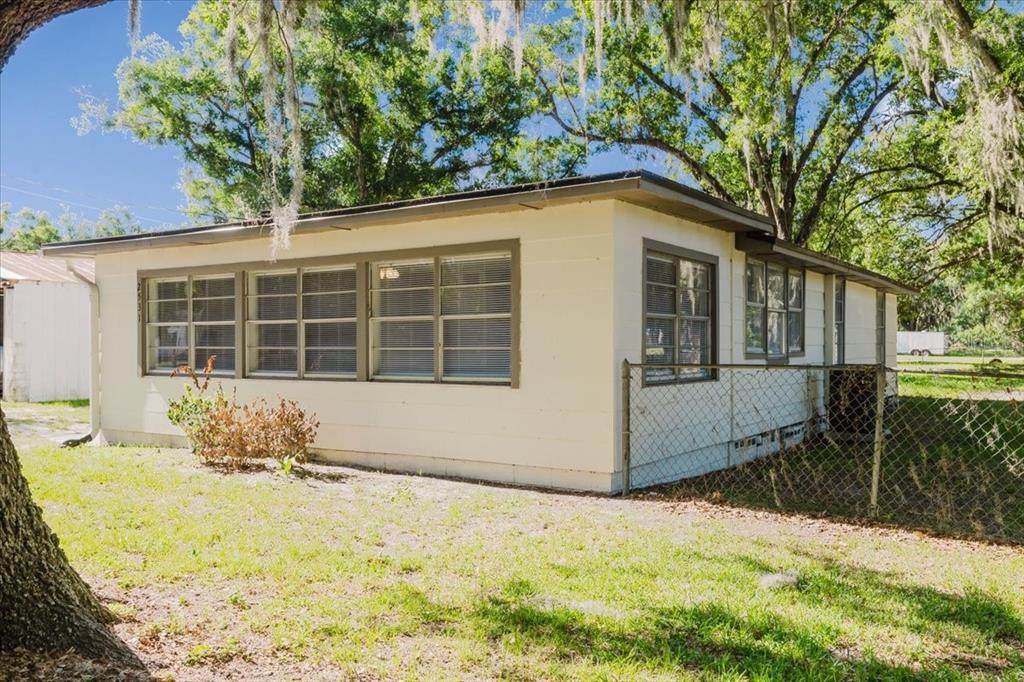 2531 Hebb Road Auburndale, FL 33823 - Photo 3 of 31