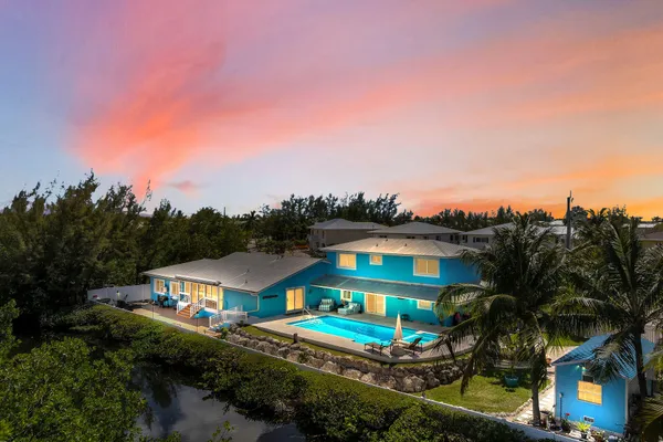 $2,400,000 | 169 Venetian Way, Islamorada, FL 33036