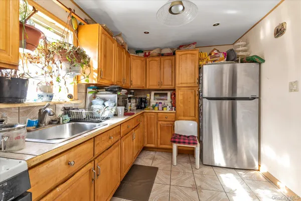 $749,990 | 190-26 118th Avenue | St. Albans