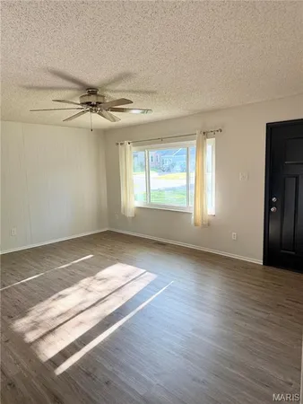 $2,200 | 7602 Elton Street, St. Louis, MO 63123