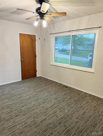 $2,200 | 7602 Elton Street, St. Louis, MO 63123