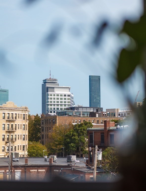 2 Euston Street, Unit 5 Brookline, MA 02446 - Photo 2 of 10