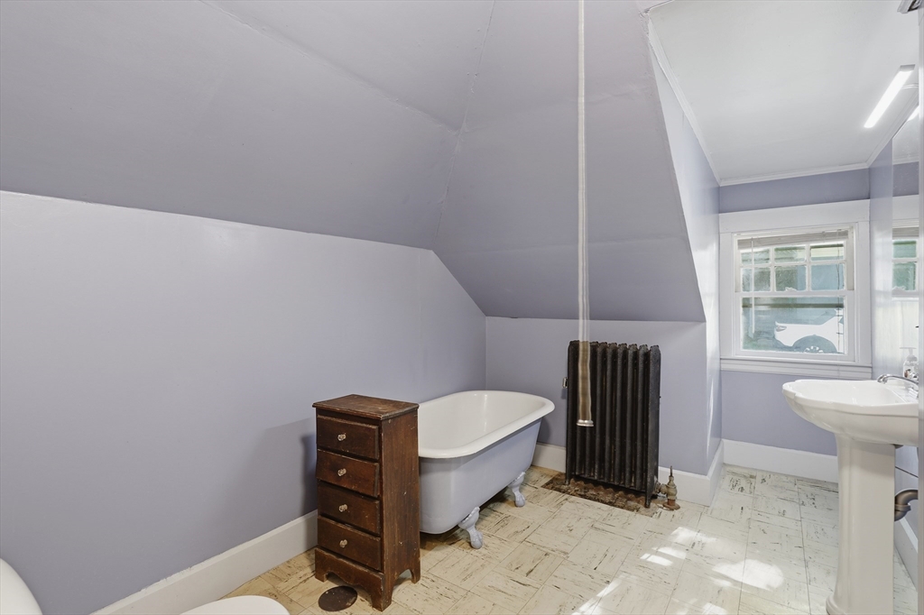 76 Grant Street Gardner, MA 01440 - Photo 20 of 27