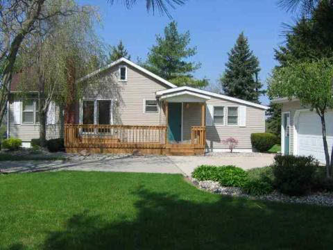 5230 Forrister Road Adrian, MI 49221 - Photo 2 of 8 921398-1.JPG