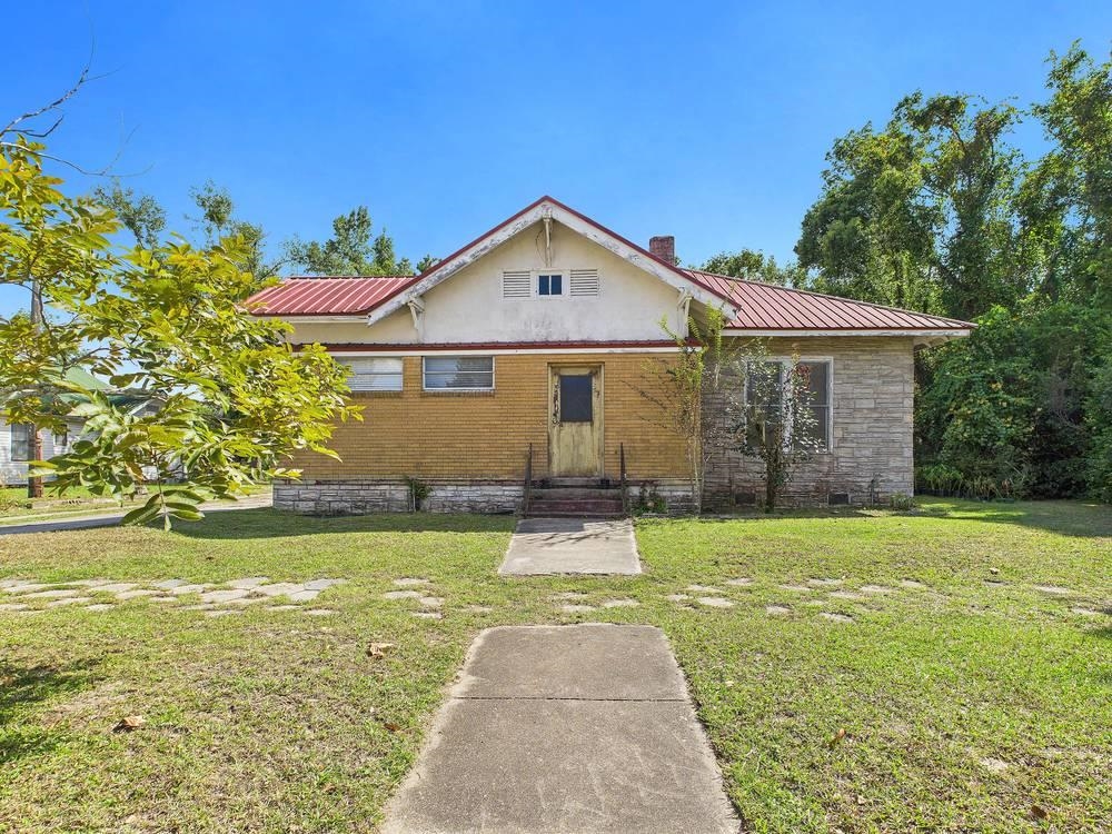 611 West Green Street Perry, FL 32347 - Photo 2 of 40