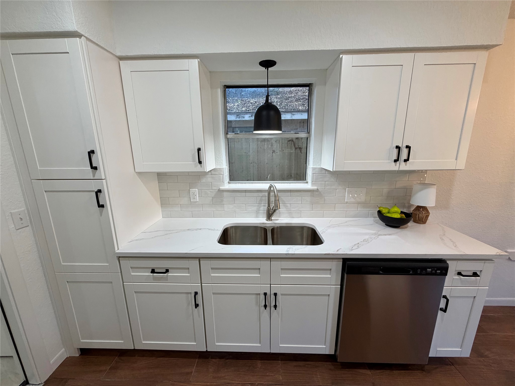 1017 Crossing Road Angleton, TX 77515 - Photo 13 of 35