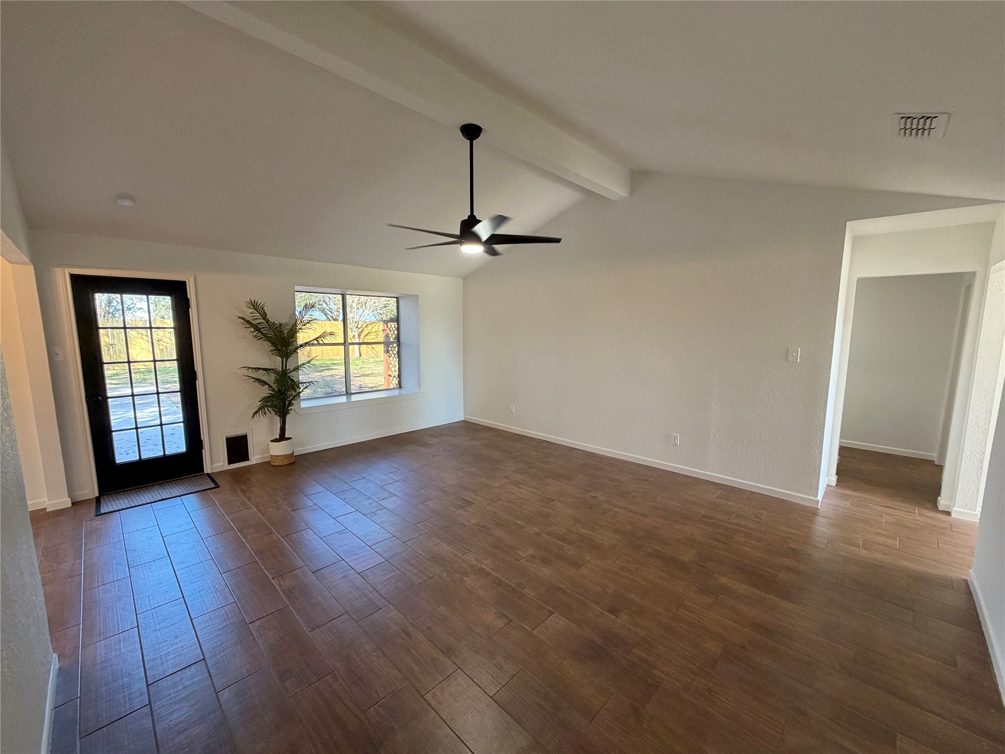 1017 Crossing Road Angleton, TX 77515 - Photo 6 of 35