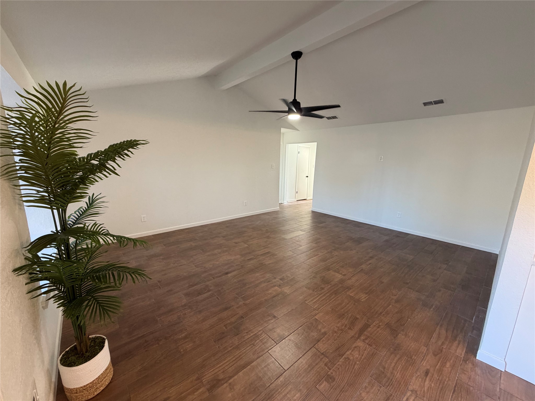 1017 Crossing Road Angleton, TX 77515 - Photo 7 of 35