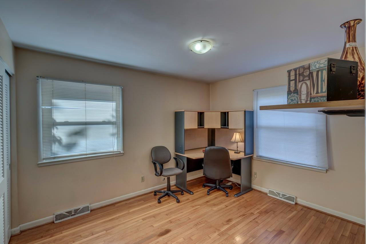 1014 Lane Allen Road Lexington, KY 40504 - Photo 20 of 27 Photo 21