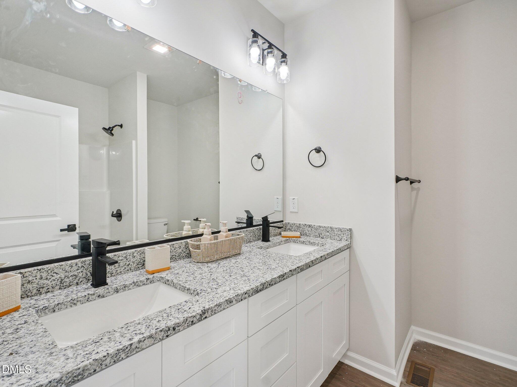 109 West Old Glencoe Road Burlington, NC 27217 - Photo 15 of 17 109pic