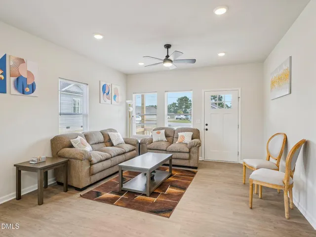 $269,900 | 109 West Old Glencoe Road, Burlington, NC 27217