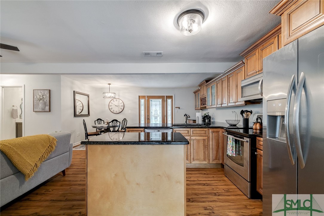 8522 Laberta Boulevard Savannah, GA 31406 - Photo 11 of 34 Gallery Image 11