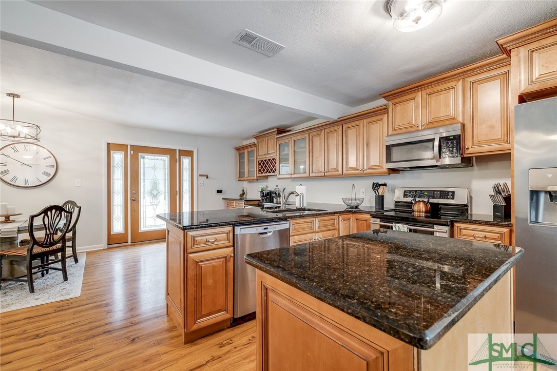 8522 Laberta Boulevard Savannah, GA 31406 - Photo 10 of 34 Gallery Image 10