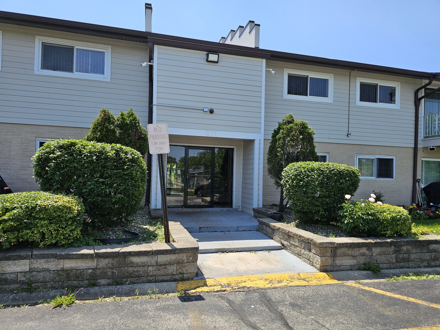 870 East Old Willow Road, Unit 259 Prospect Heights, IL 60070 - Photo 1 of 36