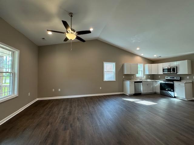 1023 Ethel Road Southeast Roanoke, VA 24014 - Photo 7 of 16 27