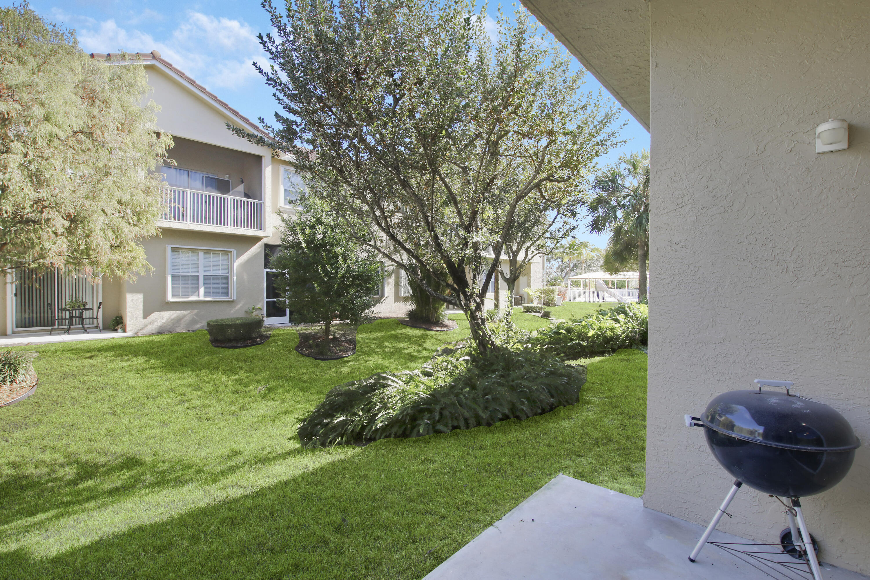 114 Lighthouse Circle, Unit A Tequesta, FL 33469 - Photo 17 of 21 House-73