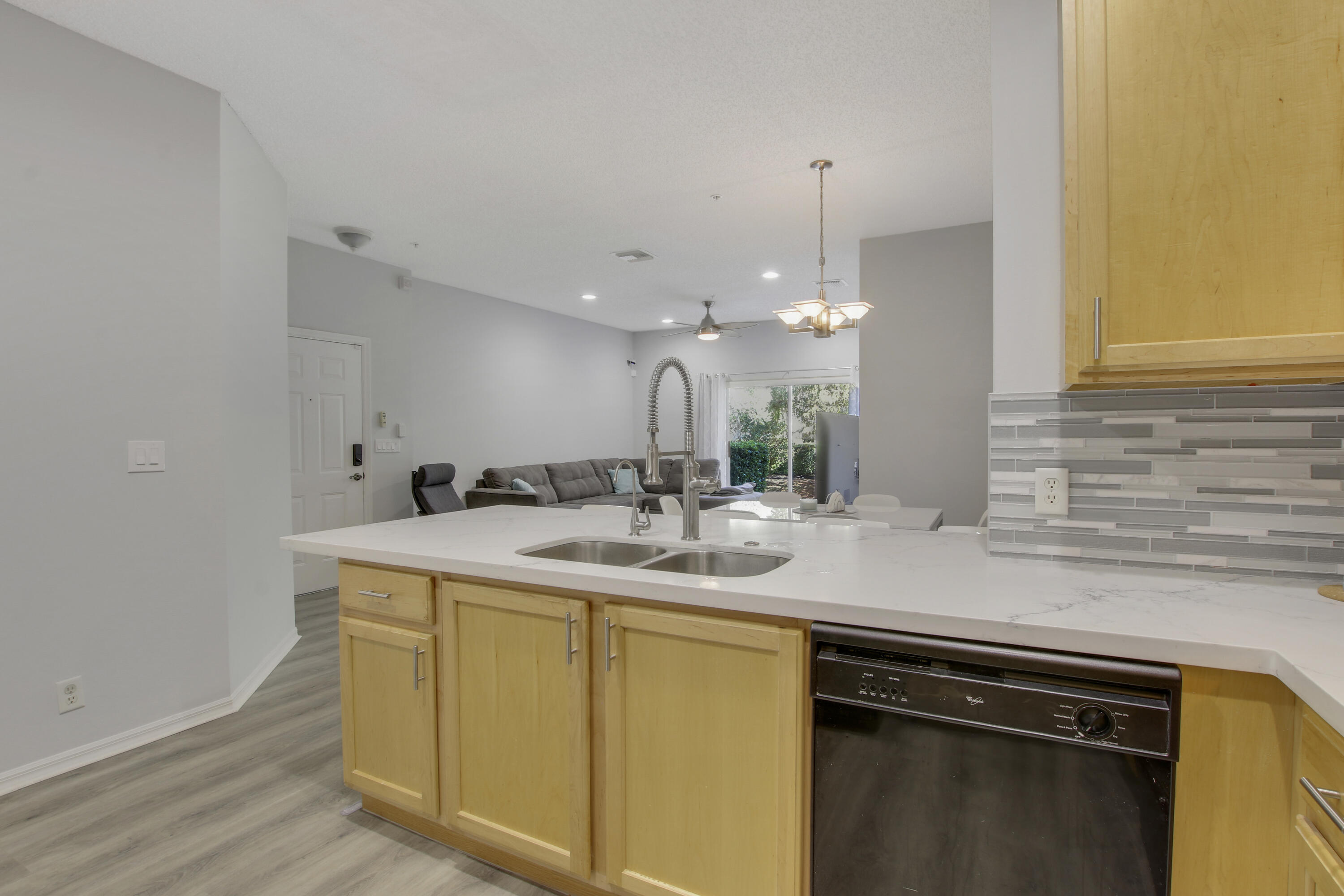 114 Lighthouse Circle, Unit A Tequesta, FL 33469 - Photo 10 of 21 House-67