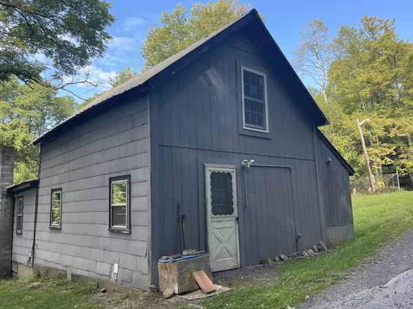 $165,000 | 20-22 Green Road, Walpole, NH 03609