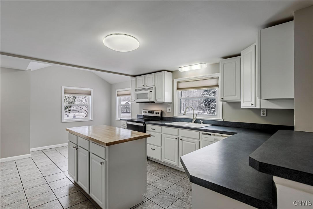 6536 Fox Road Marcy, NY 13403 - Photo 19 of 46