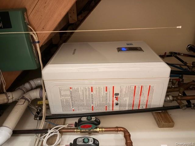 42 Hasbrouck Street Newburgh, NY 12550 - Photo 15 of 24 Utilities with water heater