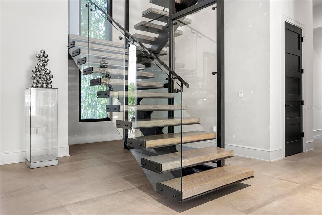 4924 West San Rafael Street Tampa, FL 33629 - Photo 25 of 64 a view of entryway with a front door