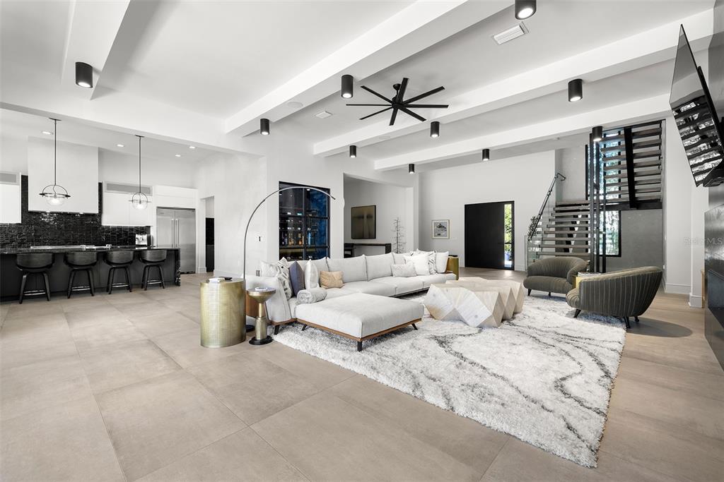 4924 West San Rafael Street Tampa, FL 33629 - Photo 29 of 64 a living room with furniture