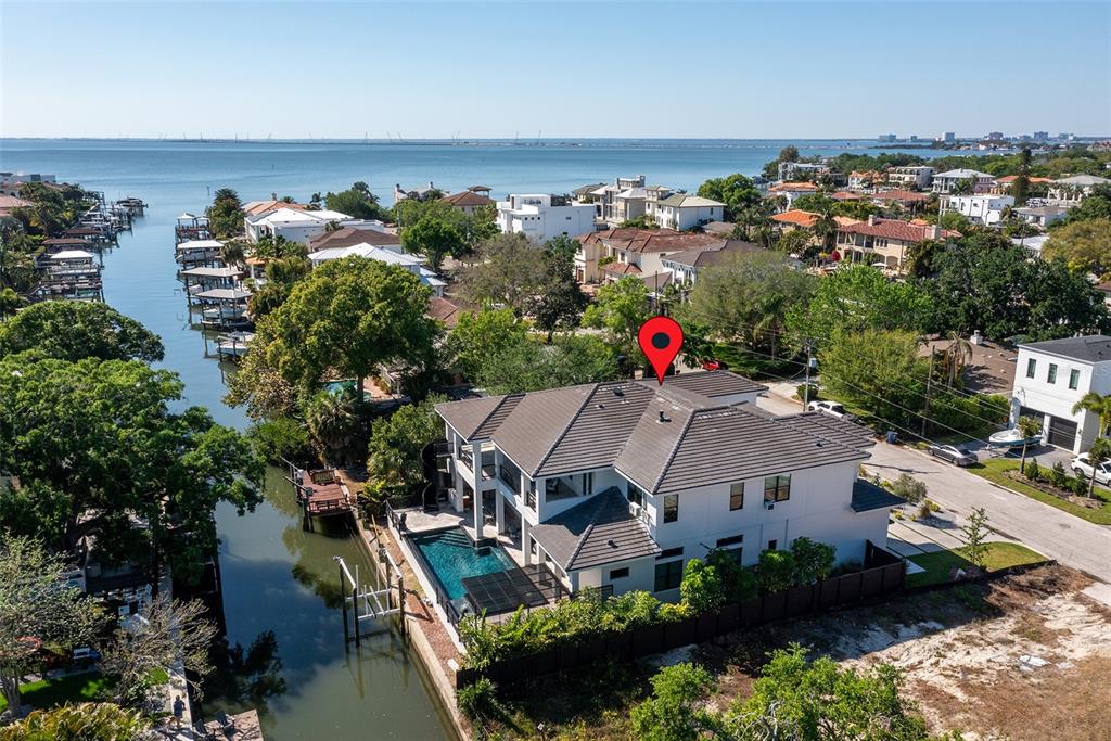 4924 West San Rafael Street Tampa, FL 33629 - Photo 37 of 64 an aerial view of a house with a garden