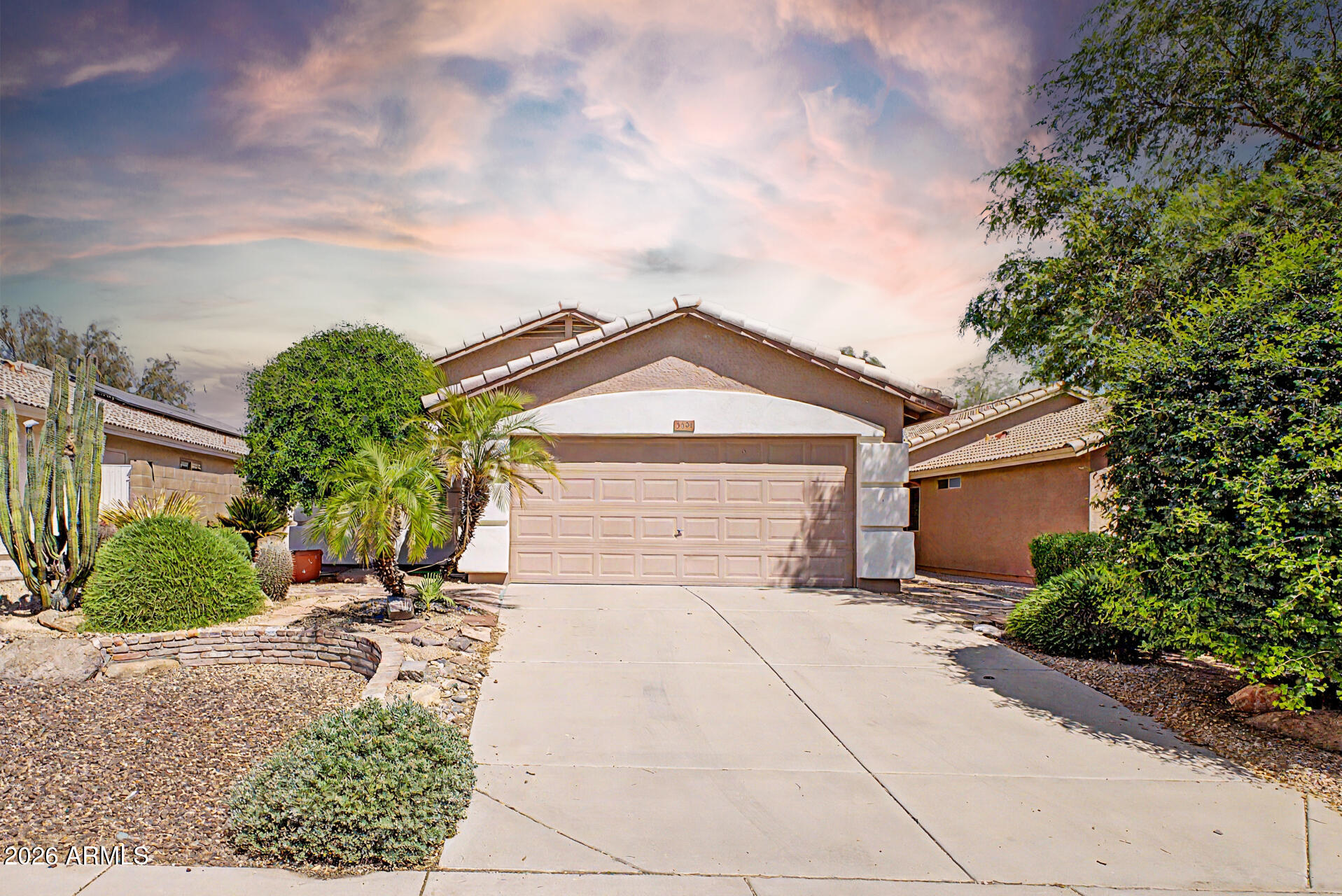 3691 South Conestoga Road Apache Junction, AZ 85119 - Photo 4 of 31 front view of a house with a yard