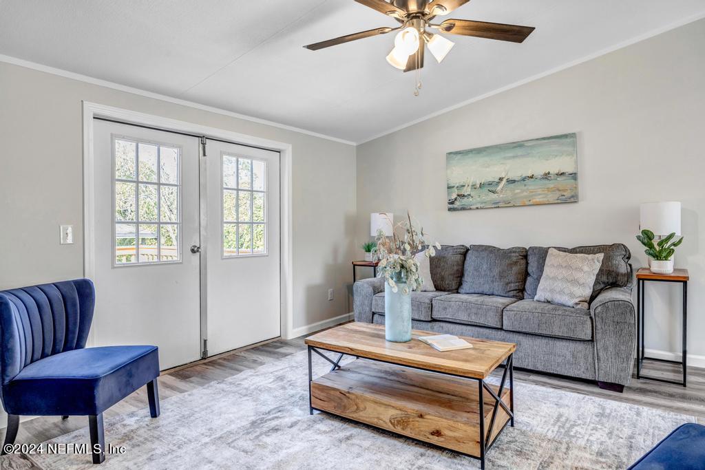 5677 Christian Camp Road Keystone Heights, FL 32656 - Photo 11 of 33 Living Room