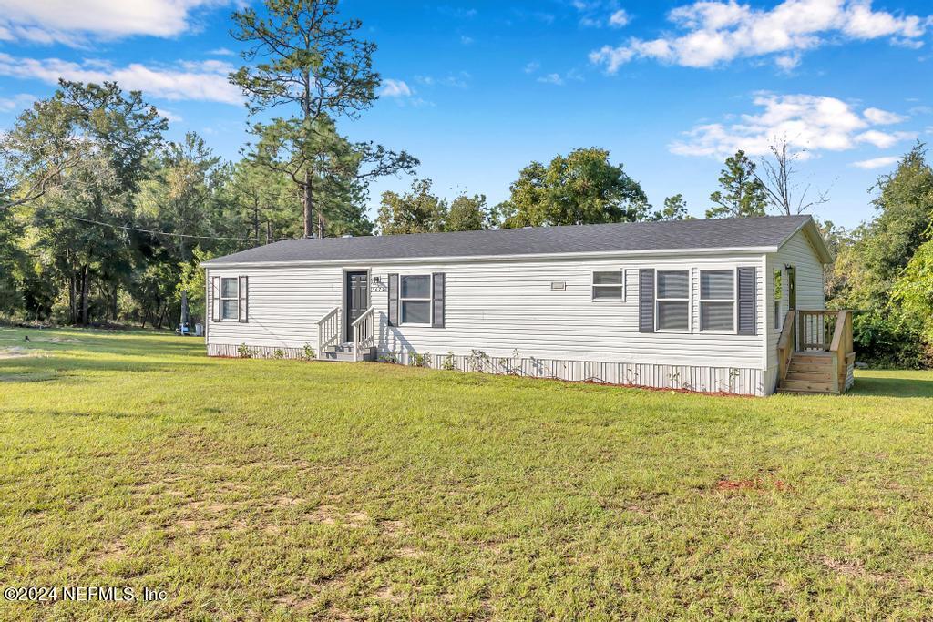 5677 Christian Camp Road Keystone Heights, FL 32656 - Photo 26 of 33 Front VIew