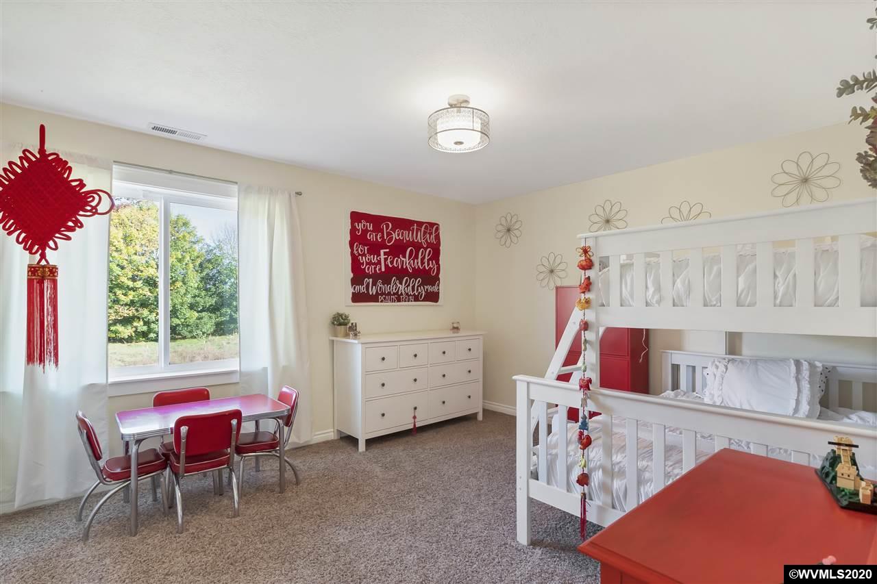 3565 Rhododendron Lane Southeast Salem, OR 97317 - Photo 20 of 31