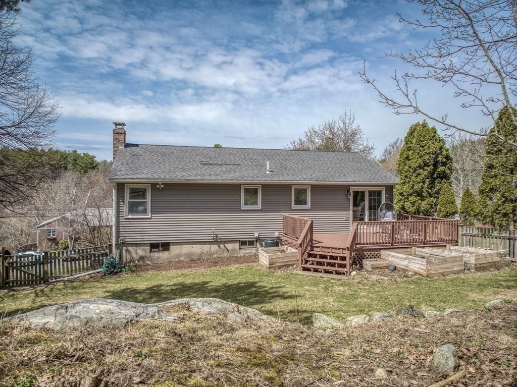 7 Briarwood Road Woburn, MA 01801 - Photo 19 of 20
