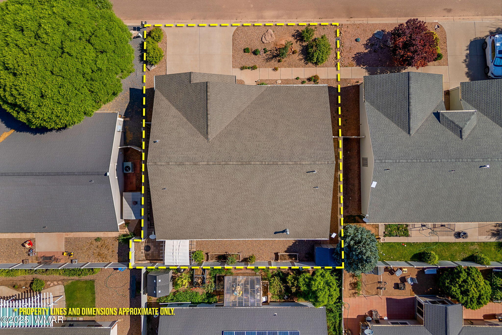1058 East Adams Street Snowflake, AZ 85937 - Photo 2 of 37 an aerial view of residential houses with outdoor space