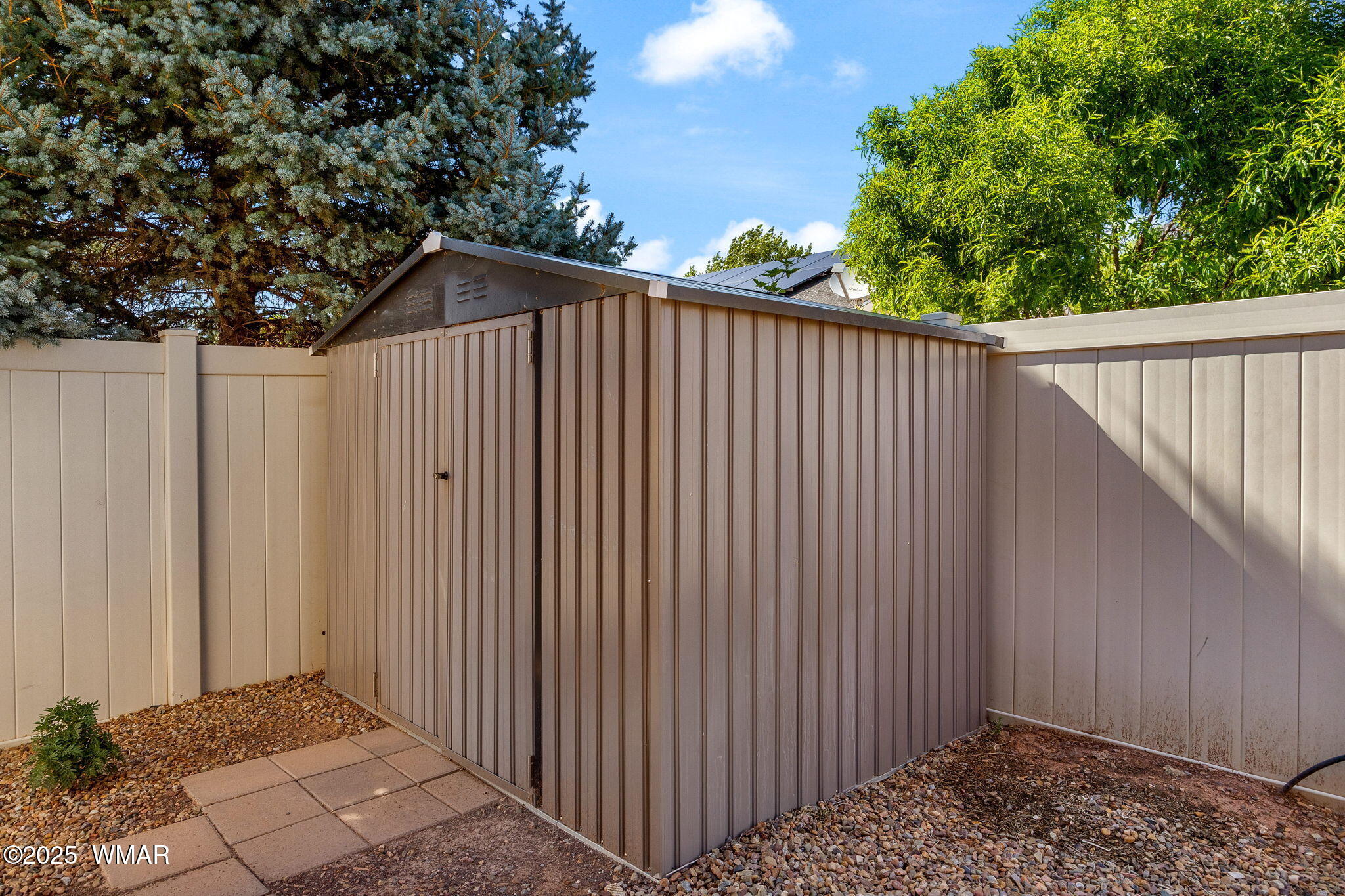 1058 East Adams Street Snowflake, AZ 85937 - Photo 26 of 37 a view of a wooden fence