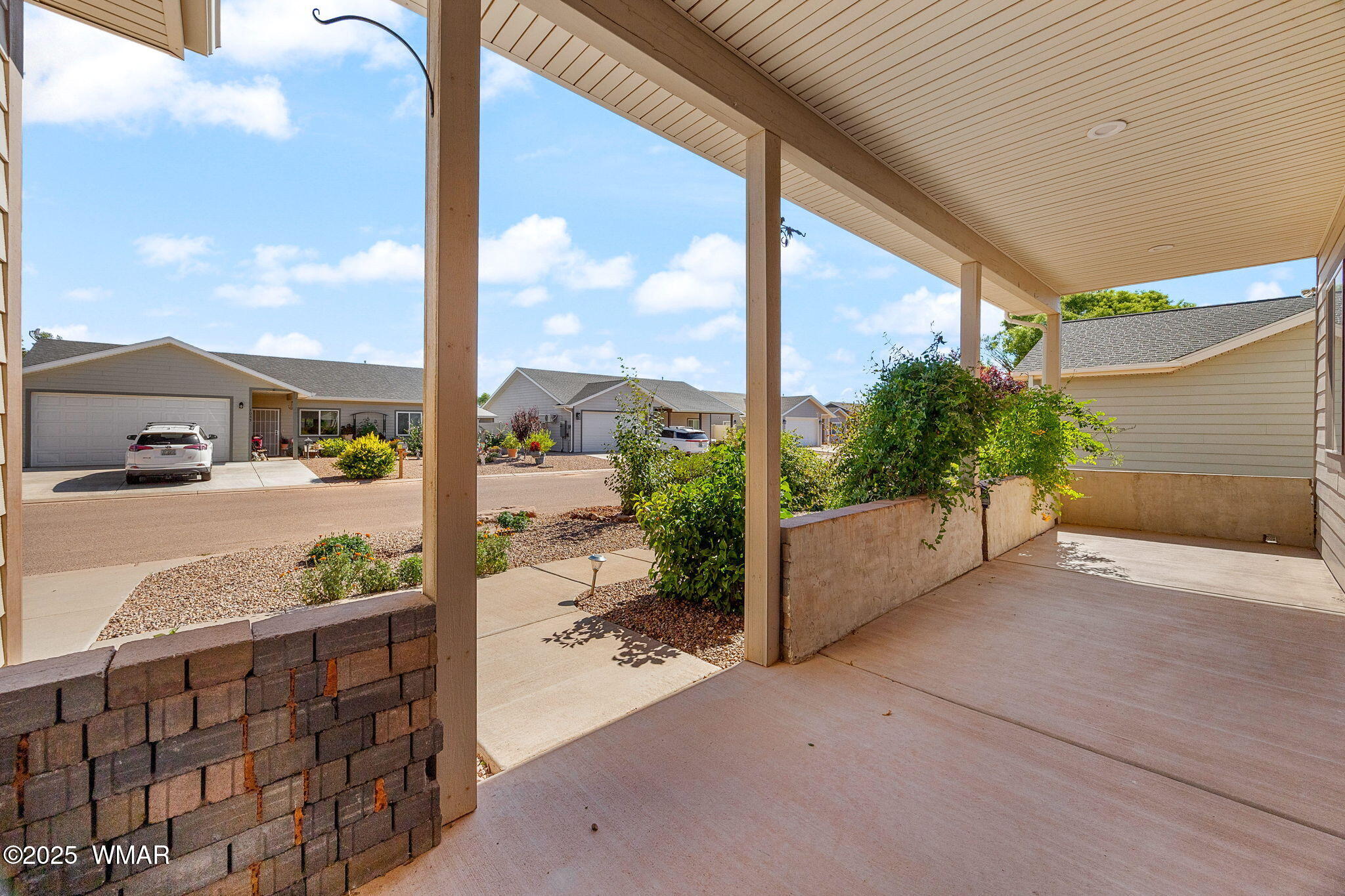 1058 East Adams Street Snowflake, AZ 85937 - Photo 36 of 37 a view of a back yard from a balcony