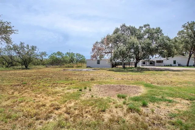 $335,000 | 104 Voca Street, Brady, TX 76825