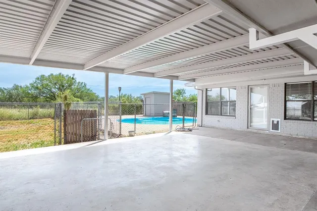 $335,000 | 104 Voca Street, Brady, TX 76825