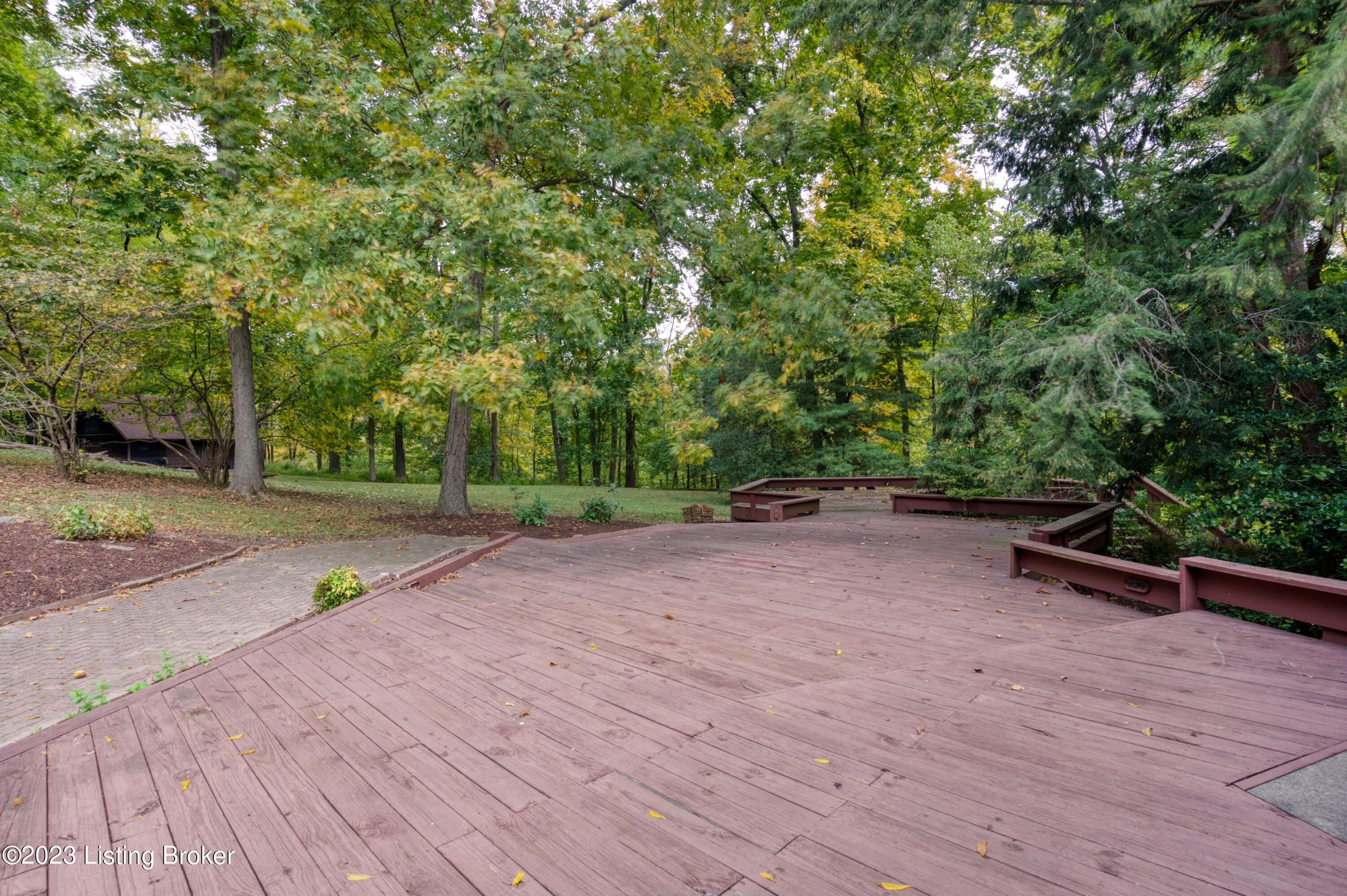 6205 Orion Road Louisville, KY 40222 - Photo 35 of 45 047 - 20231019 05291