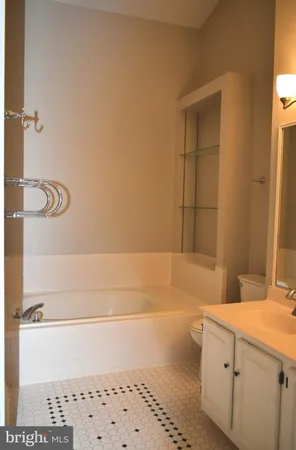 $3,350 | 46336 Haven Terrace, Sterling, VA 20165