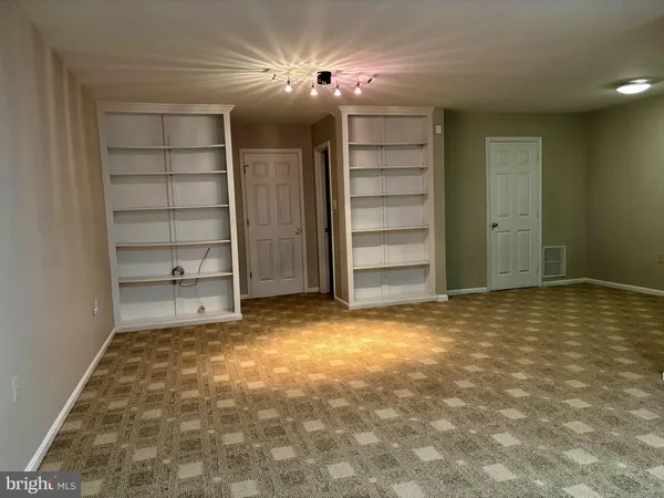 $3,350 | 46336 Haven Terrace, Sterling, VA 20165