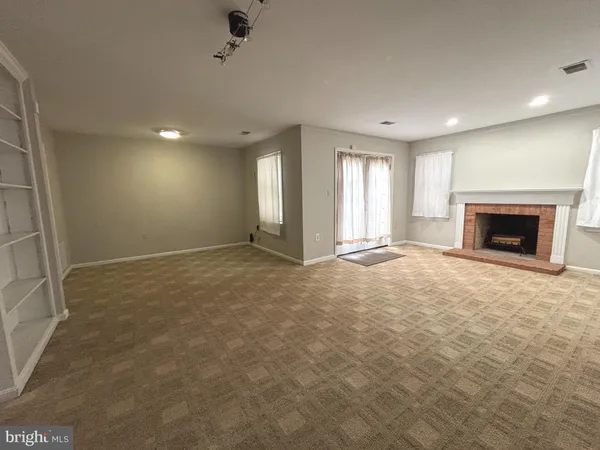 $3,350 | 46336 Haven Terrace, Sterling, VA 20165