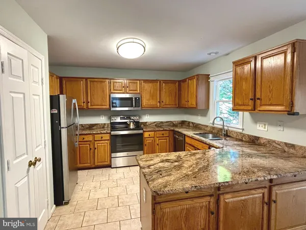 $3,350 | 46336 Haven Terrace, Sterling, VA 20165