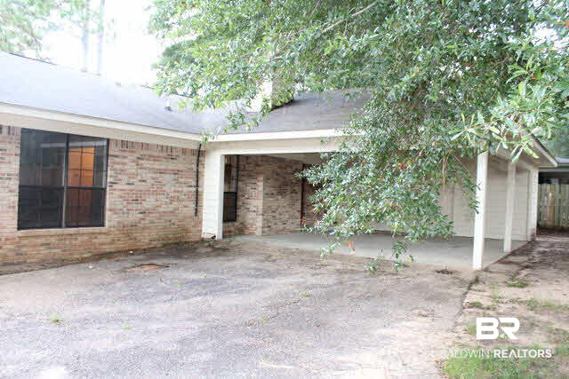 118 Montclair Loop Daphne, AL 36526 - Photo 17 of 20 Driveway