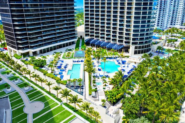 $18,500 | 9705 Collins Avenue, Unit 1104N, Bal Harbour, FL 33154