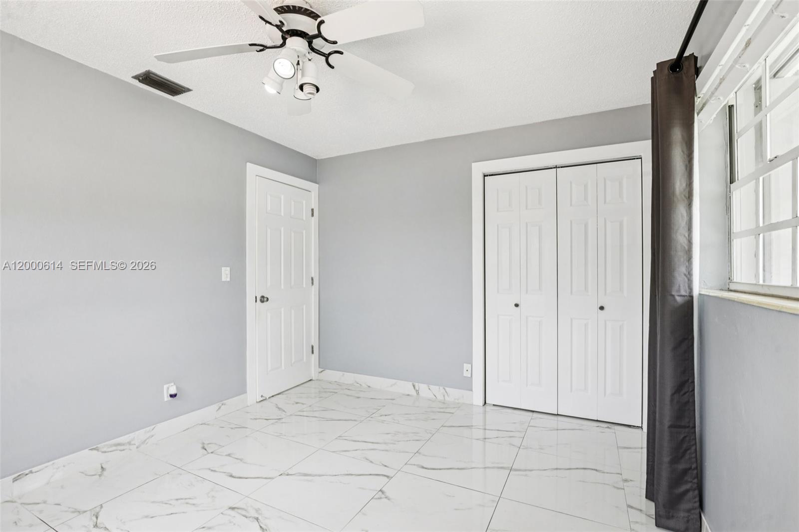 1900 Southwest 87th Court Miami, FL 33165 - Photo 15 of 25