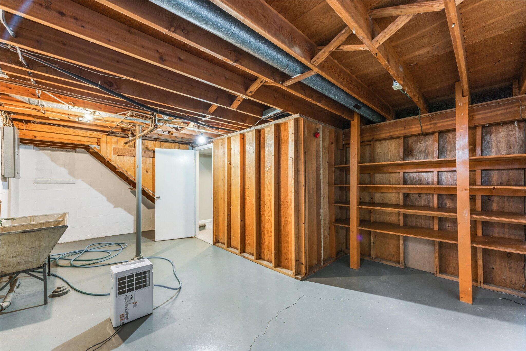 4415 Kenfield Road Columbus, OH 43224 - Photo 33 of 39 Gallery Image 33