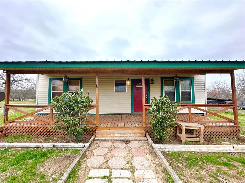 1694 Old Luling Road Lockhart, TX 78644 - Photo 2 of 16