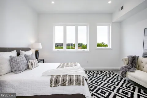 $3,400 | 1730 Montello Avenue Northeast, Washington, DC 20002